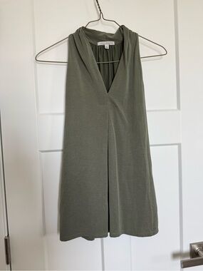 Green Envelope Olive Green Sleeveless V-Neck Tank